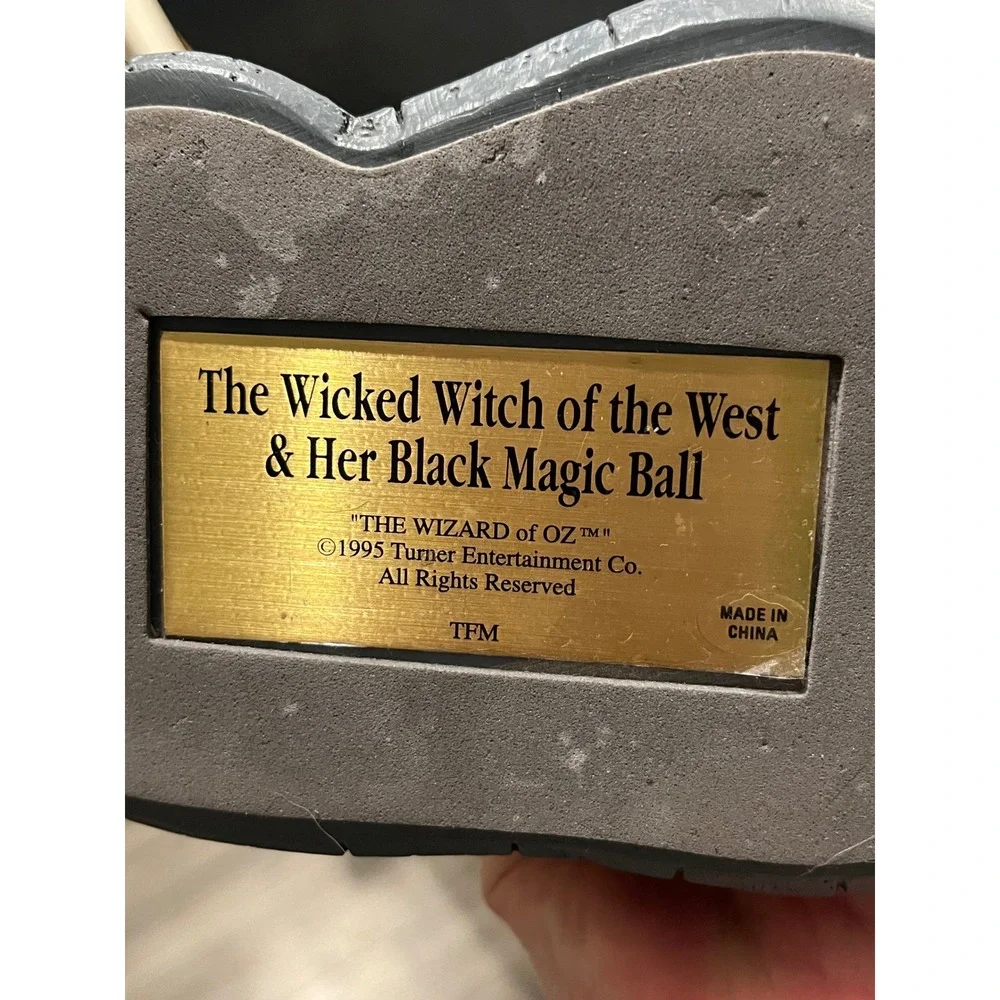 The Wicked Witch of‎ the West and Her Magic Black Ball Figurine Wizard Of Oz - Picture 12 of 12